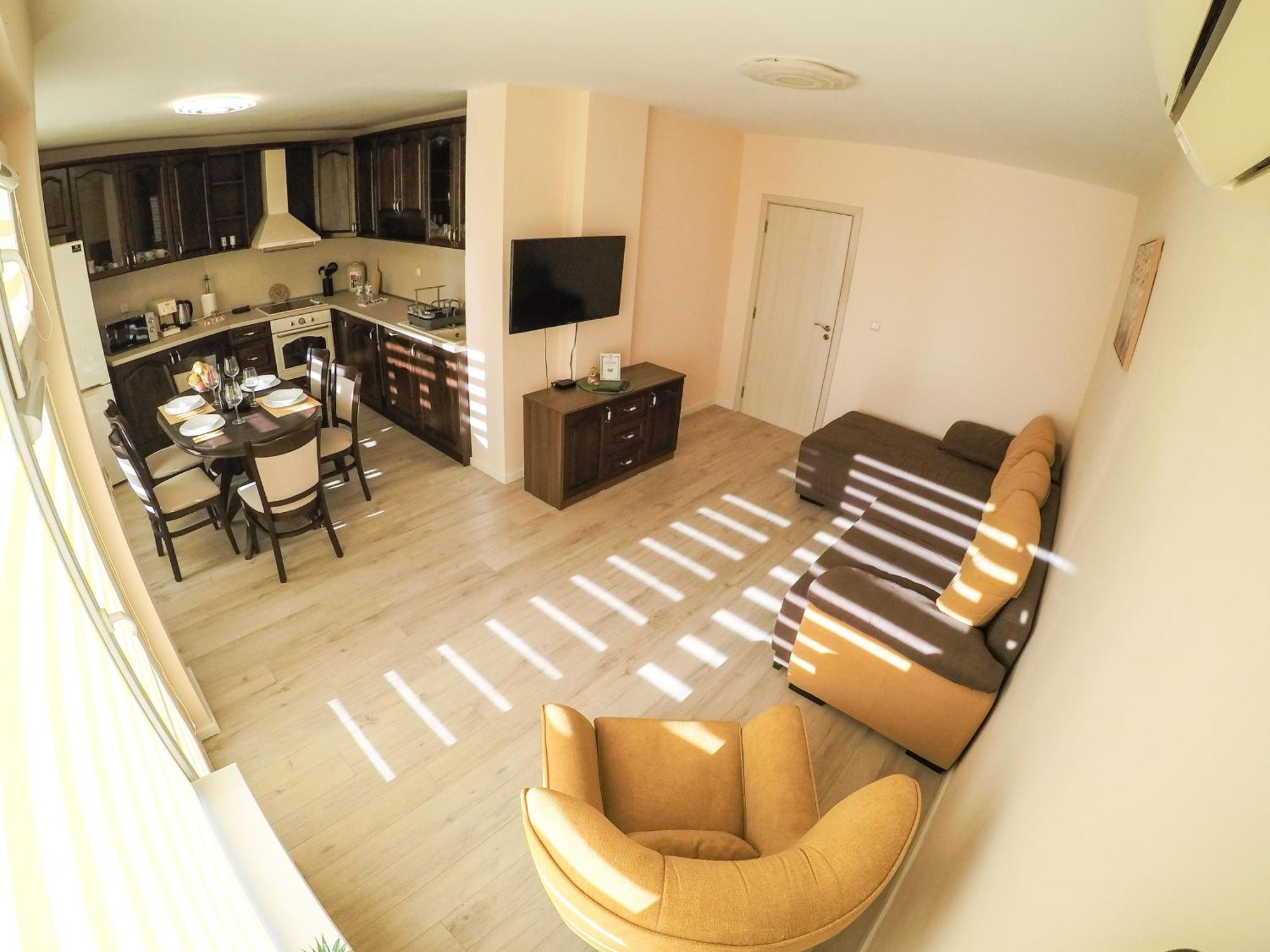 בורגאס Grand Apartment Bogoridi - Top Center Near To Sea And Sea Garden מראה חיצוני תמונה