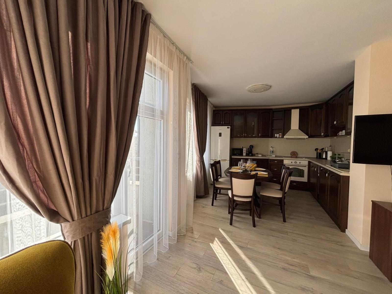 בורגאס Grand Apartment Bogoridi - Top Center Near To Sea And Sea Garden מראה חיצוני תמונה